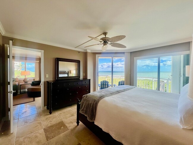 Building Photo - 3870 N Hwy A1A