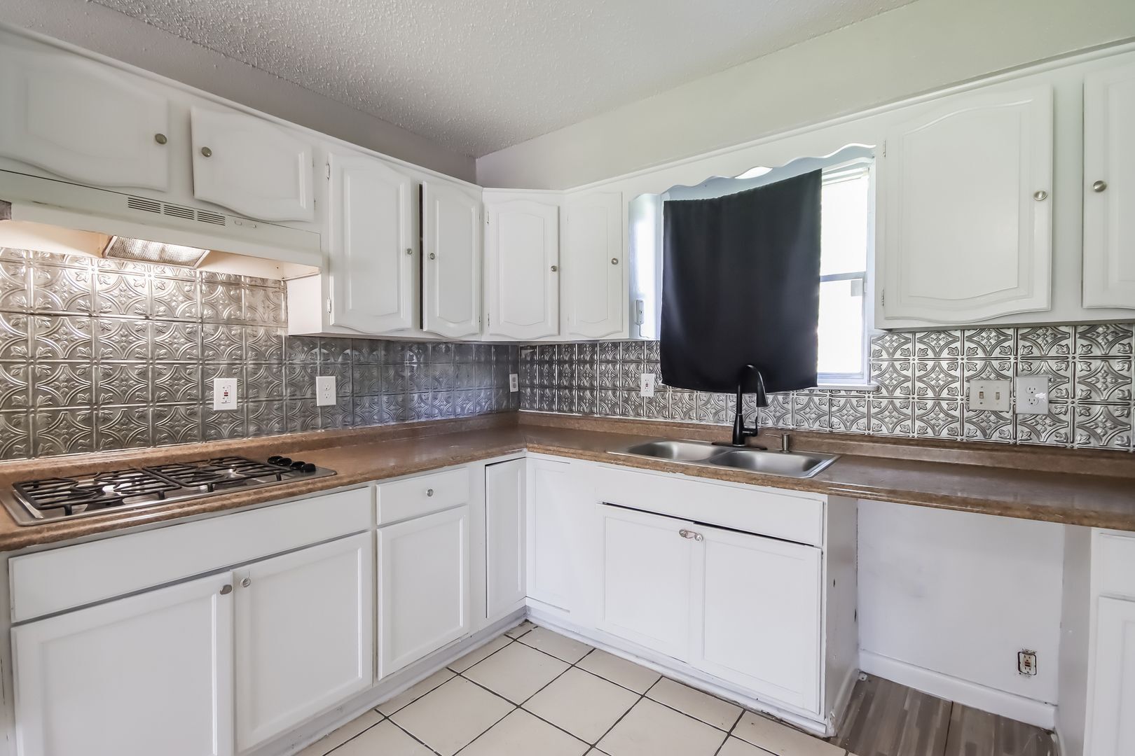 Building Photo - 11235 Lemond Dr