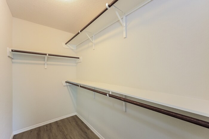 Building Photo - 9326 Somers Bend