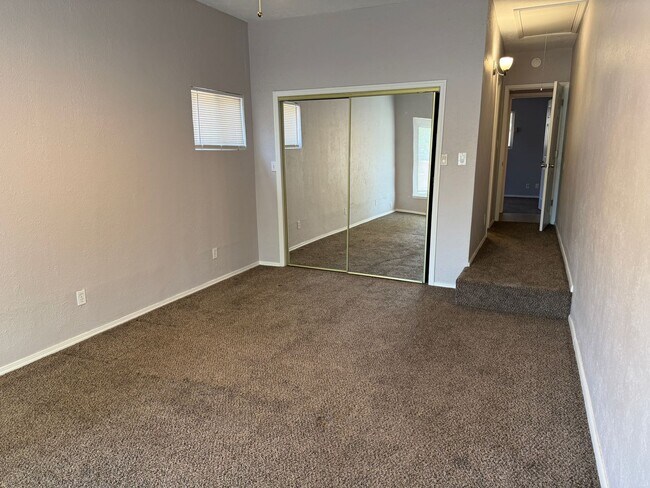 Building Photo - 2551 Aspen Ave NW