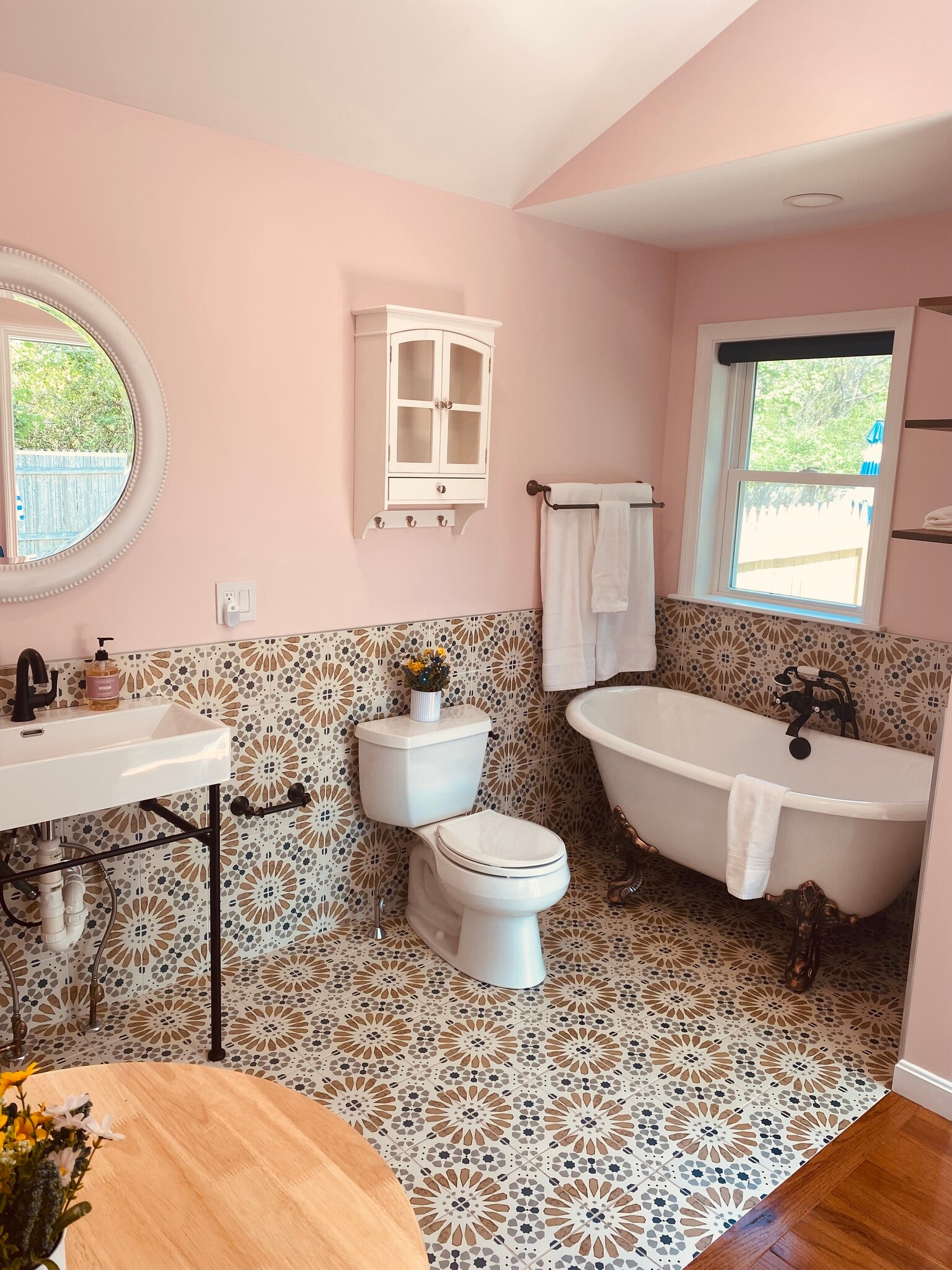 Building Photo - 7 Cushing Dr