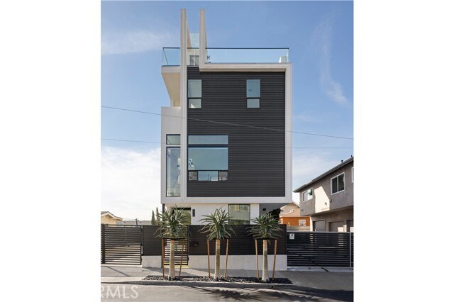 Building Photo - 3620 Ellsworth St