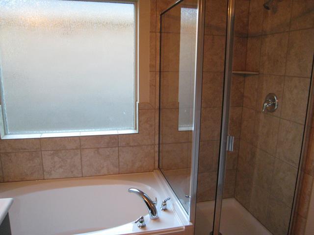 Building Photo - 2844 Houston Wood Dr