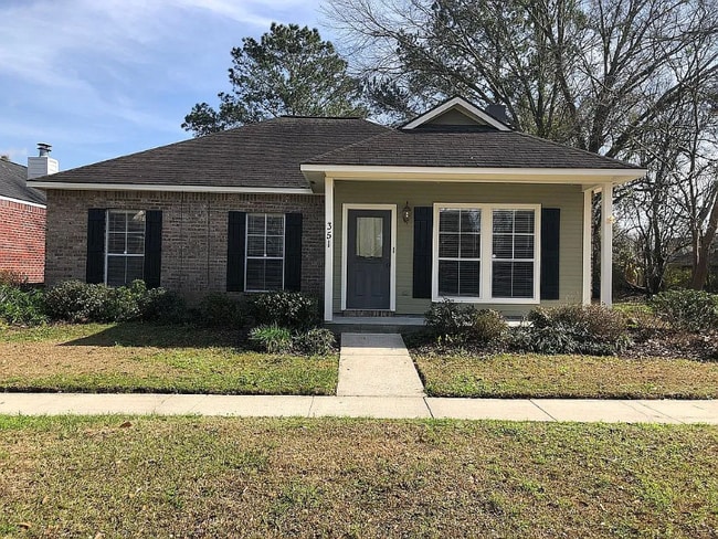 Primary Photo - 351 Meadow Crossing Dr