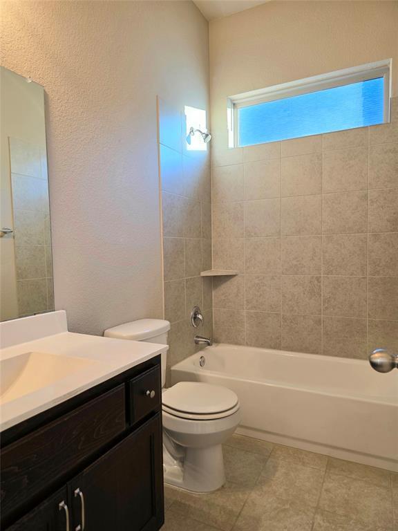 Building Photo - 129 Belford St