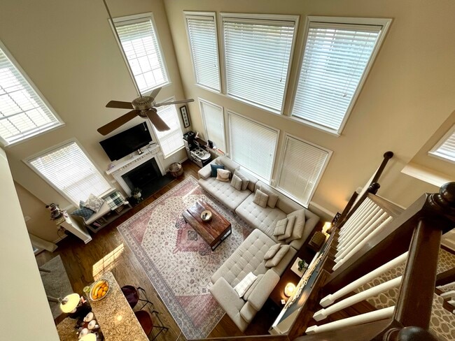 Family Room - 516 Sealine Dr