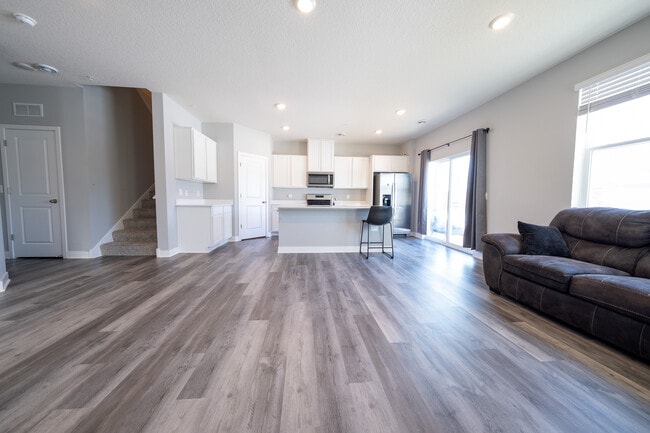 Building Photo - 17073 Dysart Pl