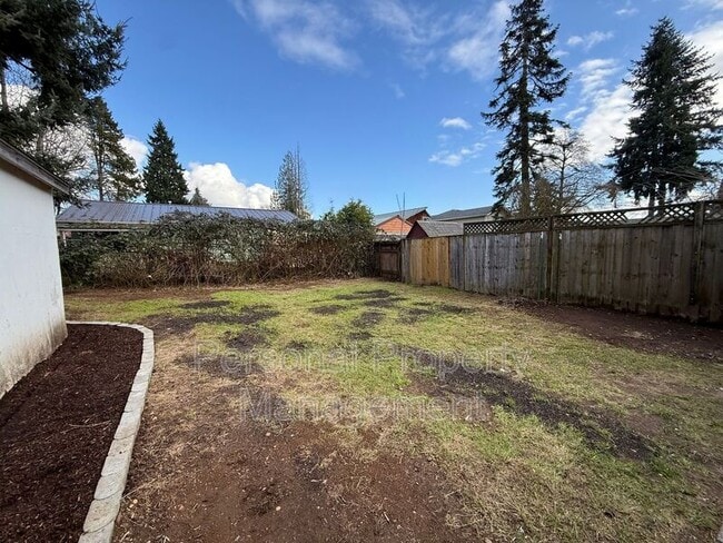 Building Photo - 1103 W St