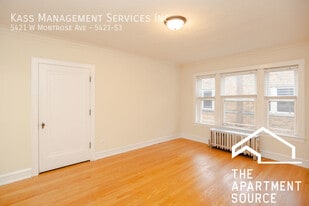 Building Photo - 5421 W Montrose Ave