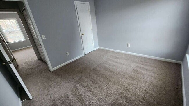 Building Photo - 370 Darter Run NW