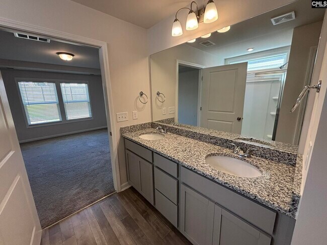 Building Photo - 1020 Field Strip Rd