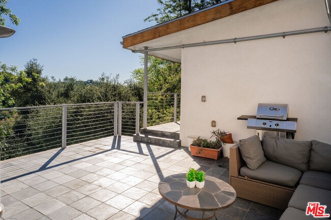 Building Photo - 2388 Kimridge Rd