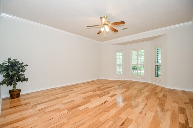 Building Photo - 20735 Park Pine Ln