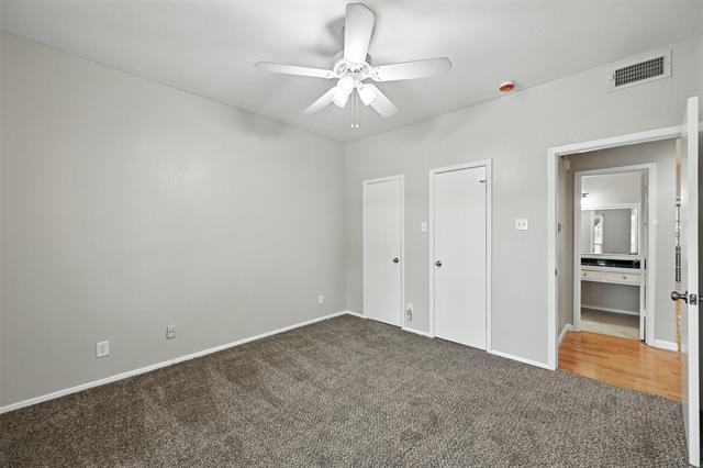 Building Photo - 8601 Park Ln