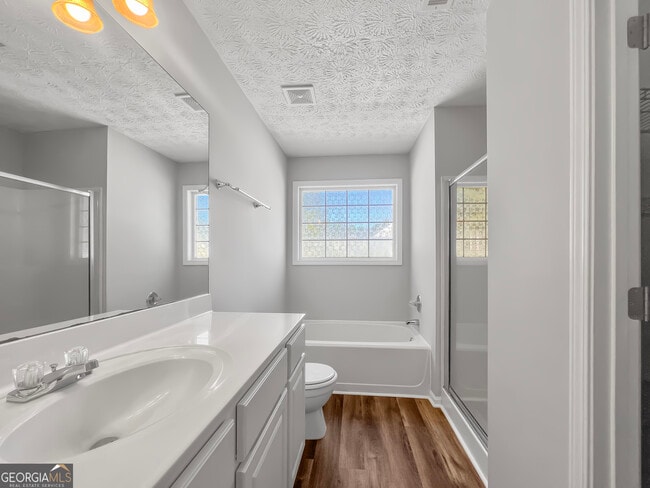 Building Photo - 2058 Greenhill Pass