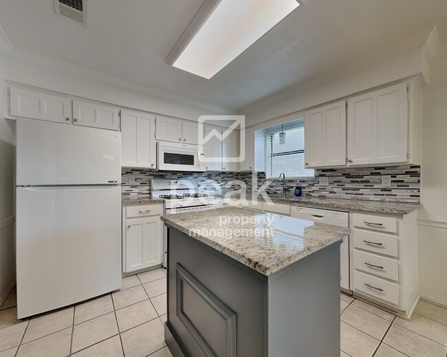 Building Photo - $2300! 3 Bed/ 2 Bath In KELLER!