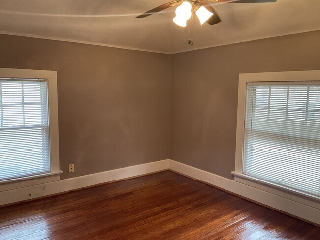 Building Photo - 2103 Kentucky Ave