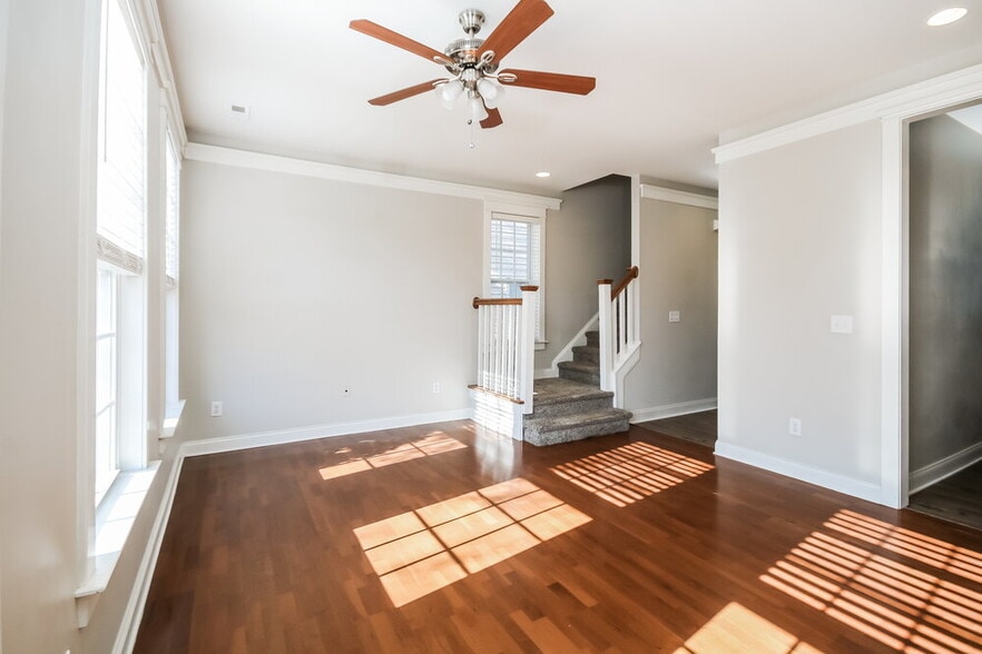 Building Photo - 13804 Connell Green Dr