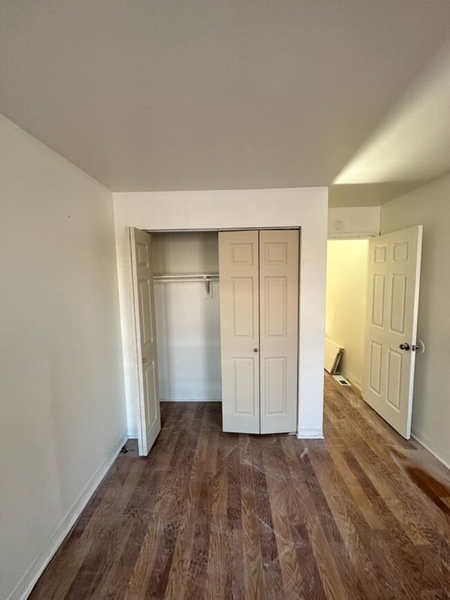 Building Photo - Affordable rowhome close to downtown Baltimore!