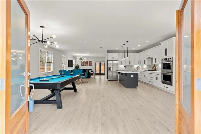 Building Photo - Spacious 4BR/4BA Home in Prime College Park Location