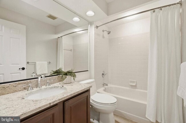 Building Photo - 2734 Gingerview Ln