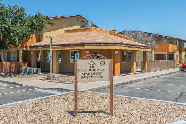 Building Photo - Casa De Román Apartments