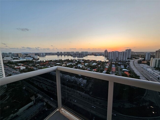Building Photo - 19111 Collins Ave
