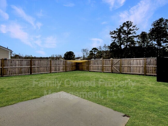 Building Photo - 351 Salkahatchie St