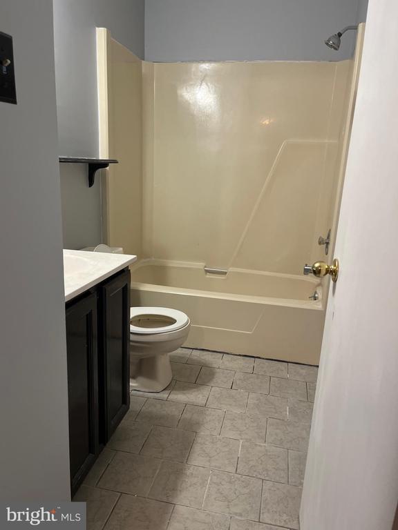 Building Photo - 3105 Trinity Ct