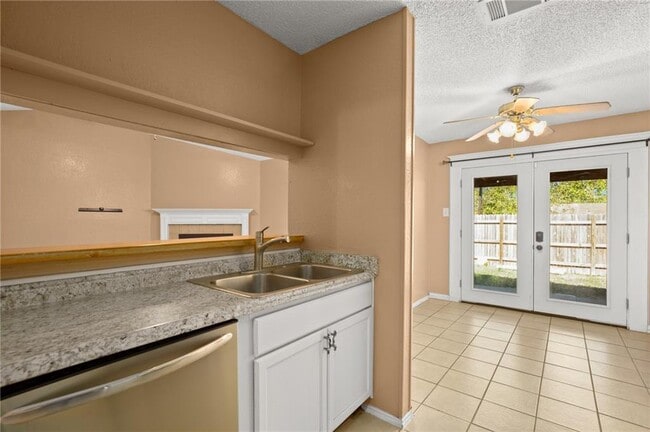 Building Photo - 1134 Orchard Park Cir