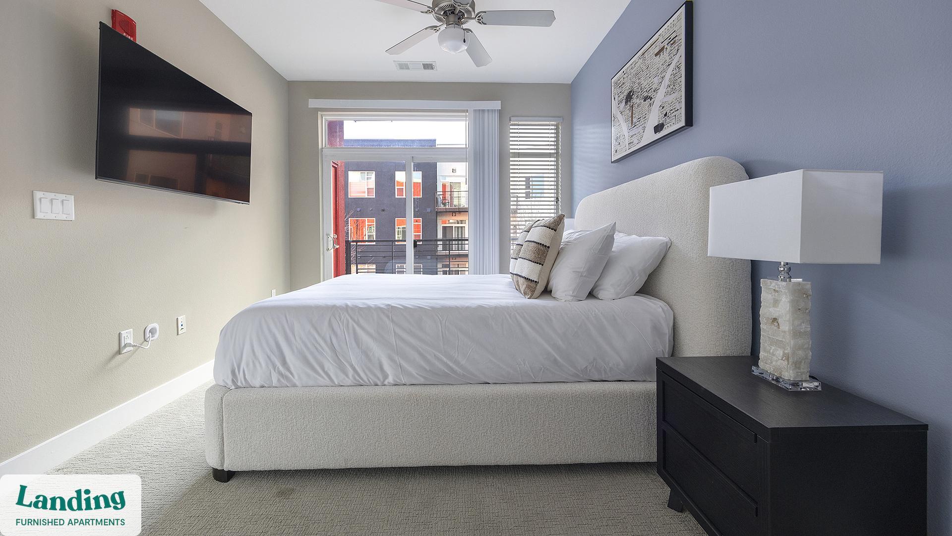 Building Photo - 1000 S Broadway