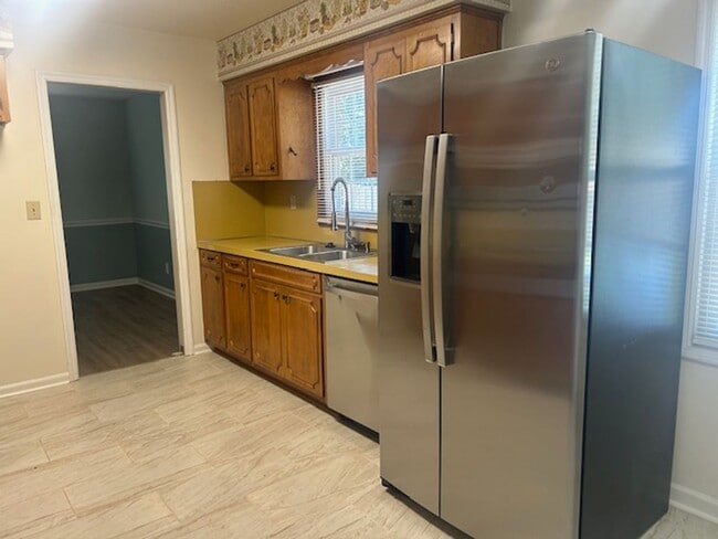 Building Photo - Northgate Dr Home
