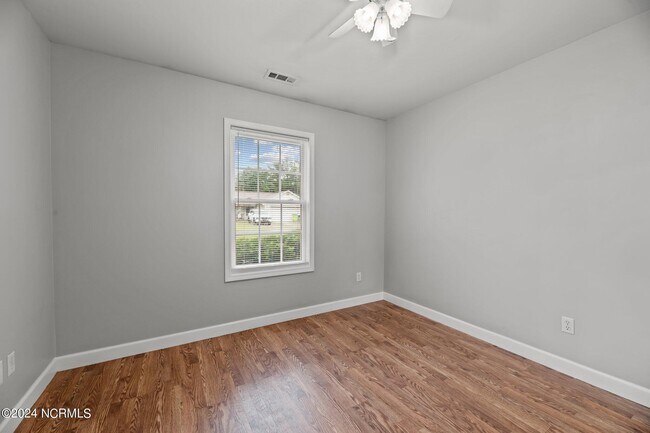 Building Photo - 5725 County Line Rd
