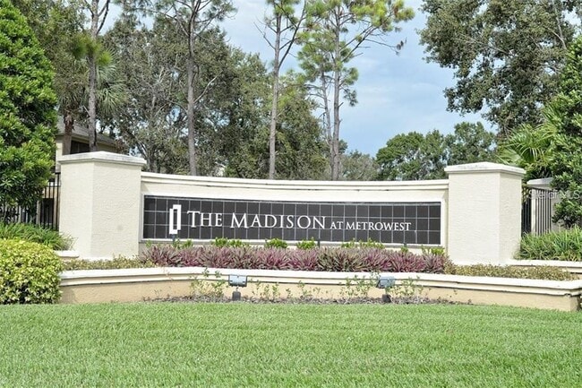Building Photo - 2564 Robert Trent Jones Dr