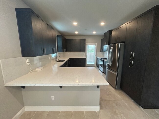 Building Photo - REDUCED!!!