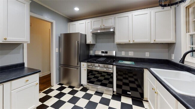 Building Photo - 3363 Audubon Rd