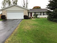 Building Photo - 10996 Meadowsweet Ln
