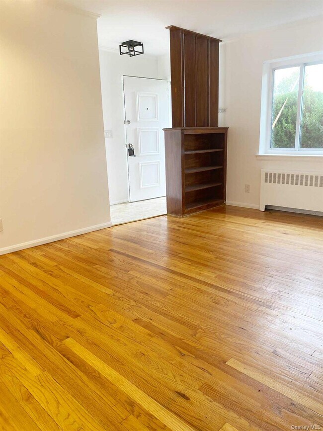 Building Photo - 25 Margaret Dr