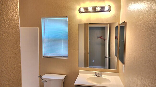 Building Photo - 703 Ventana Ridge