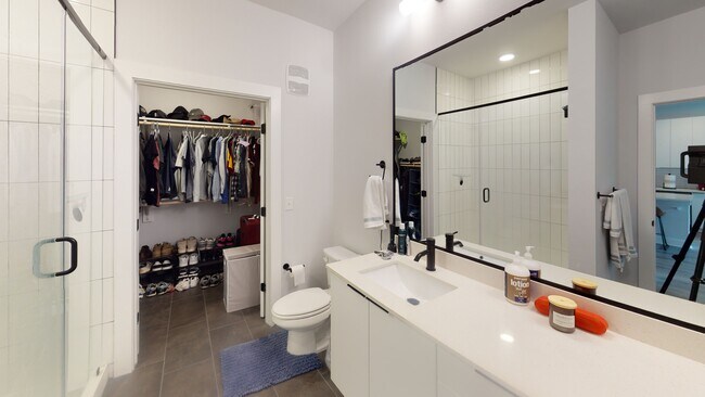 Building Photo - 2220 Webberville Rd