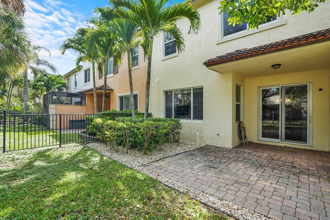 Building Photo - 2005 Foxtail View Ct