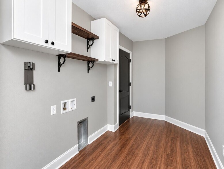 Building Photo - 188 Black Skimmer Ln
