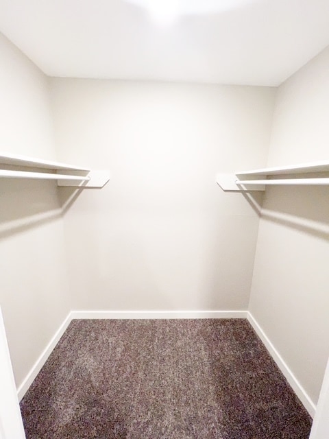 Building Photo - 4610 Fir Dr NE