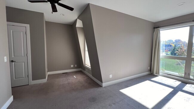 Building Photo - 438 Northern Ave