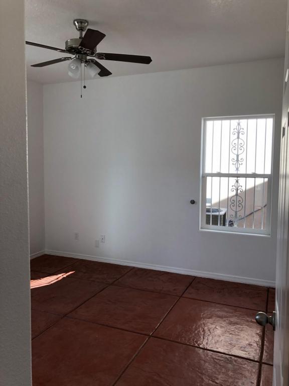 Building Photo - 1703-E Lomas Blvd NW