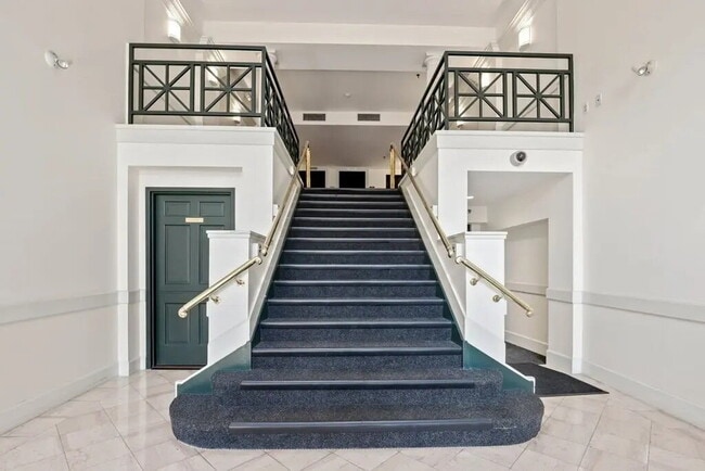 Building Photo - 59 Brainerd Rd