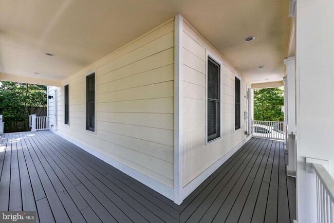 Building Photo - 2015 N Pollard St