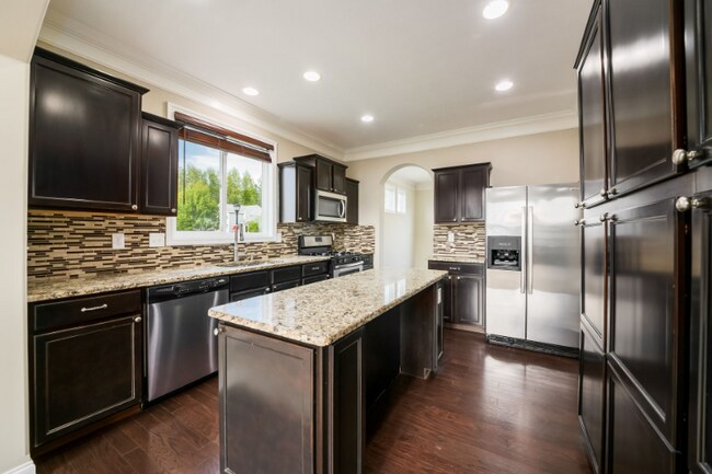 Building Photo - 8865 Sweetshade Dr