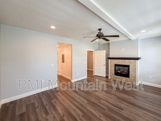 Building Photo - 88 S 900 E