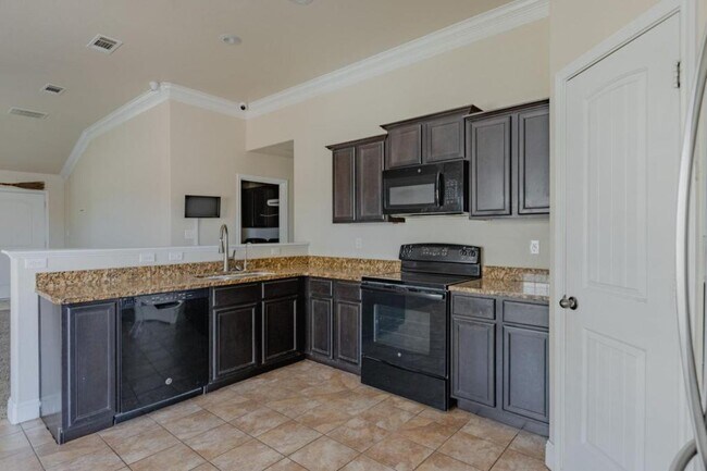 Building Photo - 711 Candlestick Dr